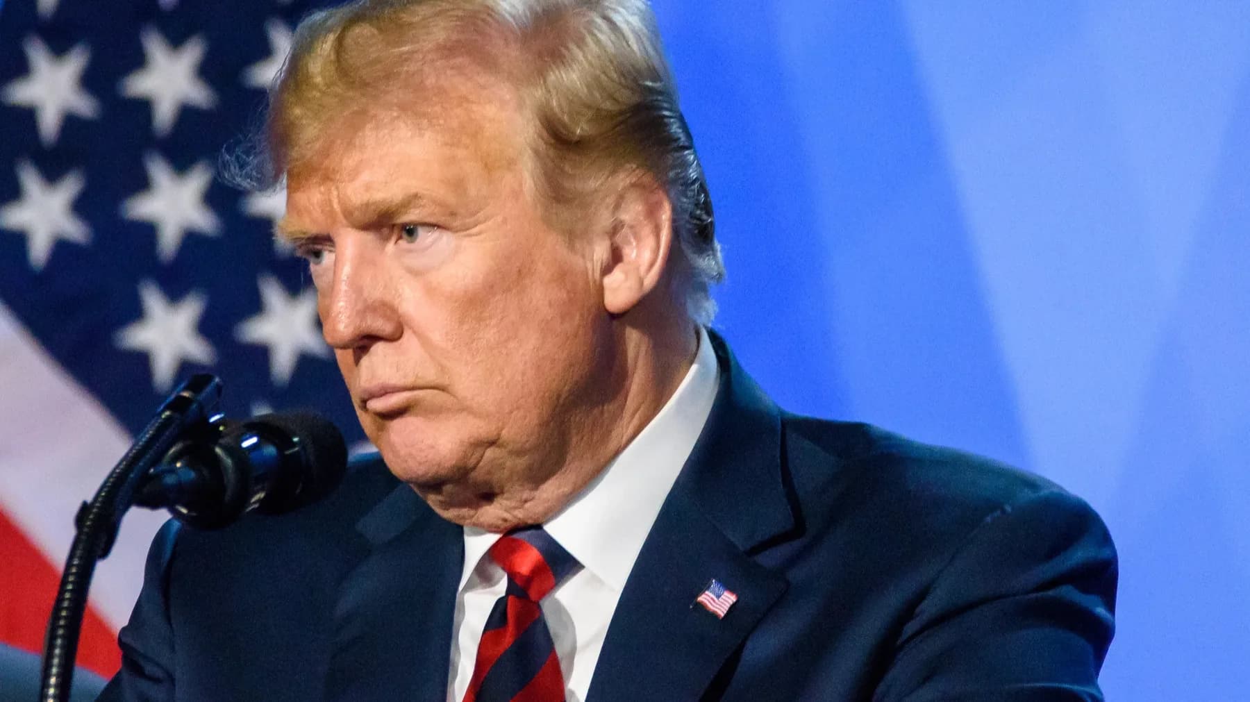Trump súlyos vámokkal fenyegeti az EU-t Kanada miatt