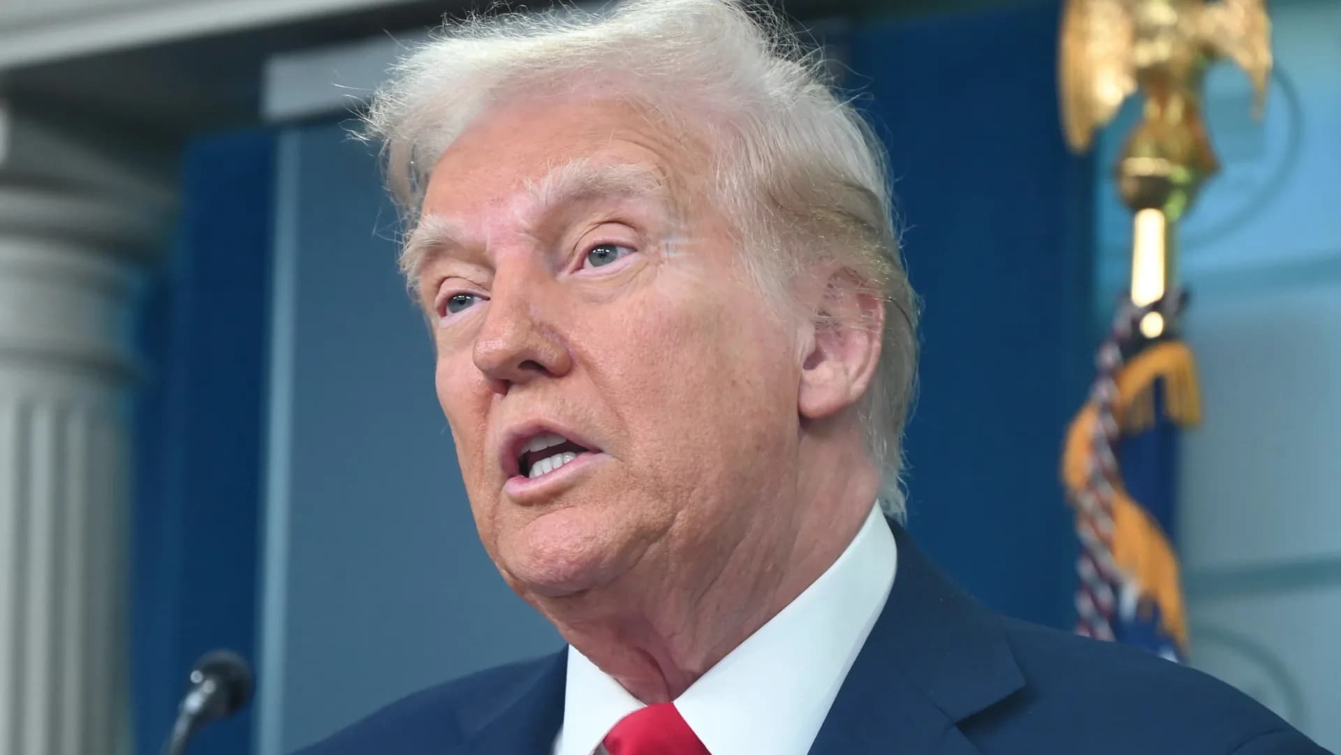 Mélyponton Trump népszerűsége