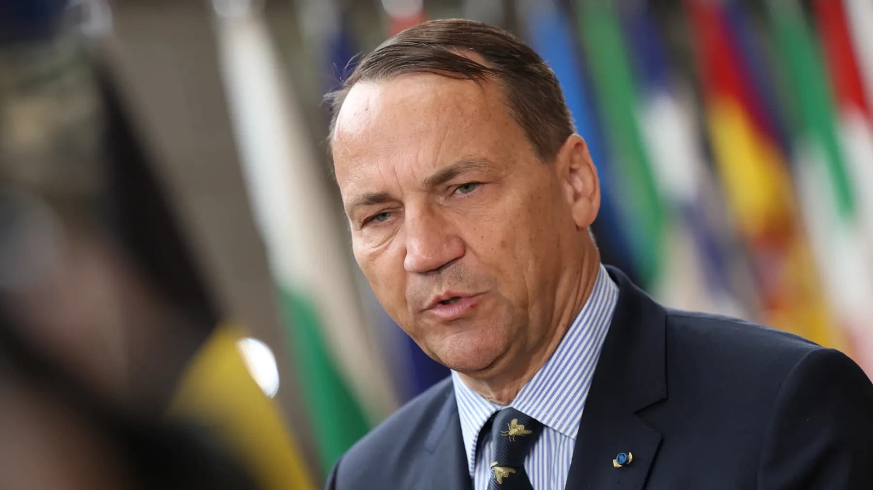 Sikorski bízik Nawrockiban az amerikai katonai támogatás és a állandó bázis ügyében