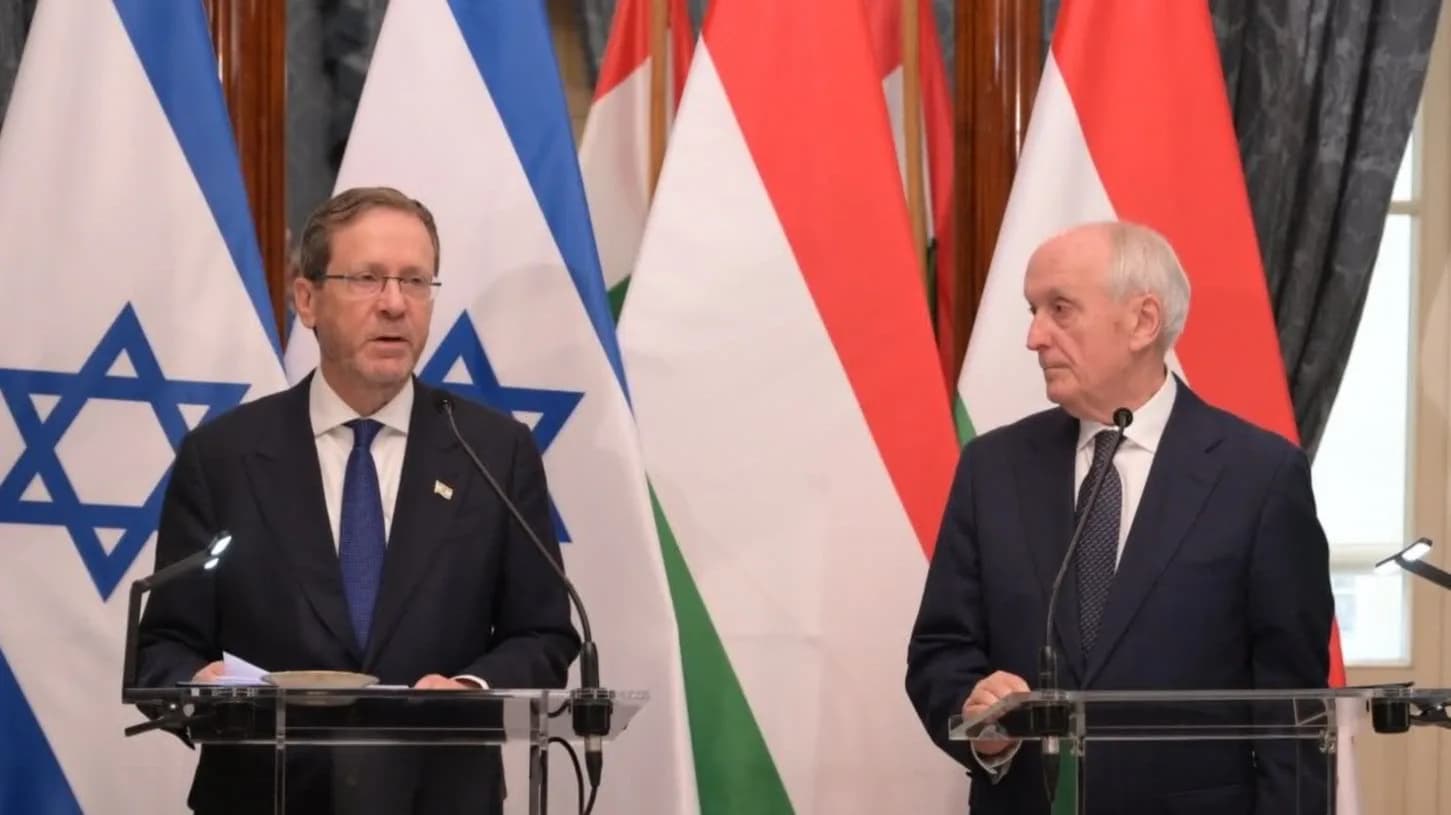 Isaac Herzog és Baka András
