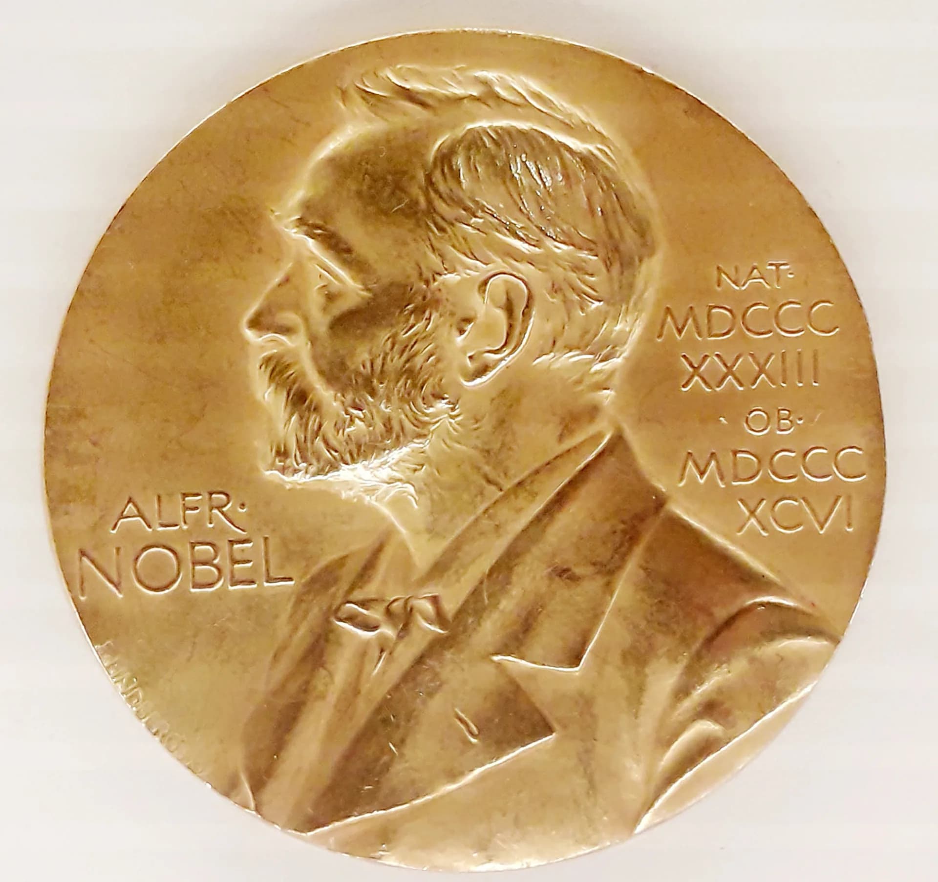 Dinamitból békedíj: a Nobel-díj története a végrendelettől a 2026-os nyertesekig