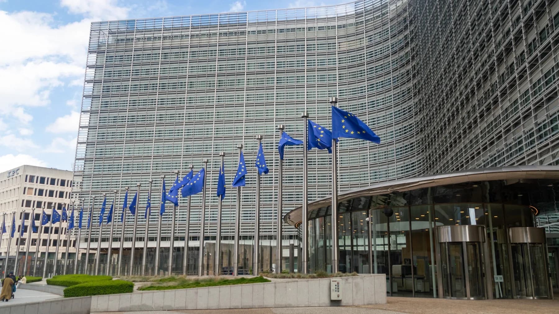 Nem Brüsszel hatásköre betiltani az orosz kulturális központokat az Európai Bizottság szerint