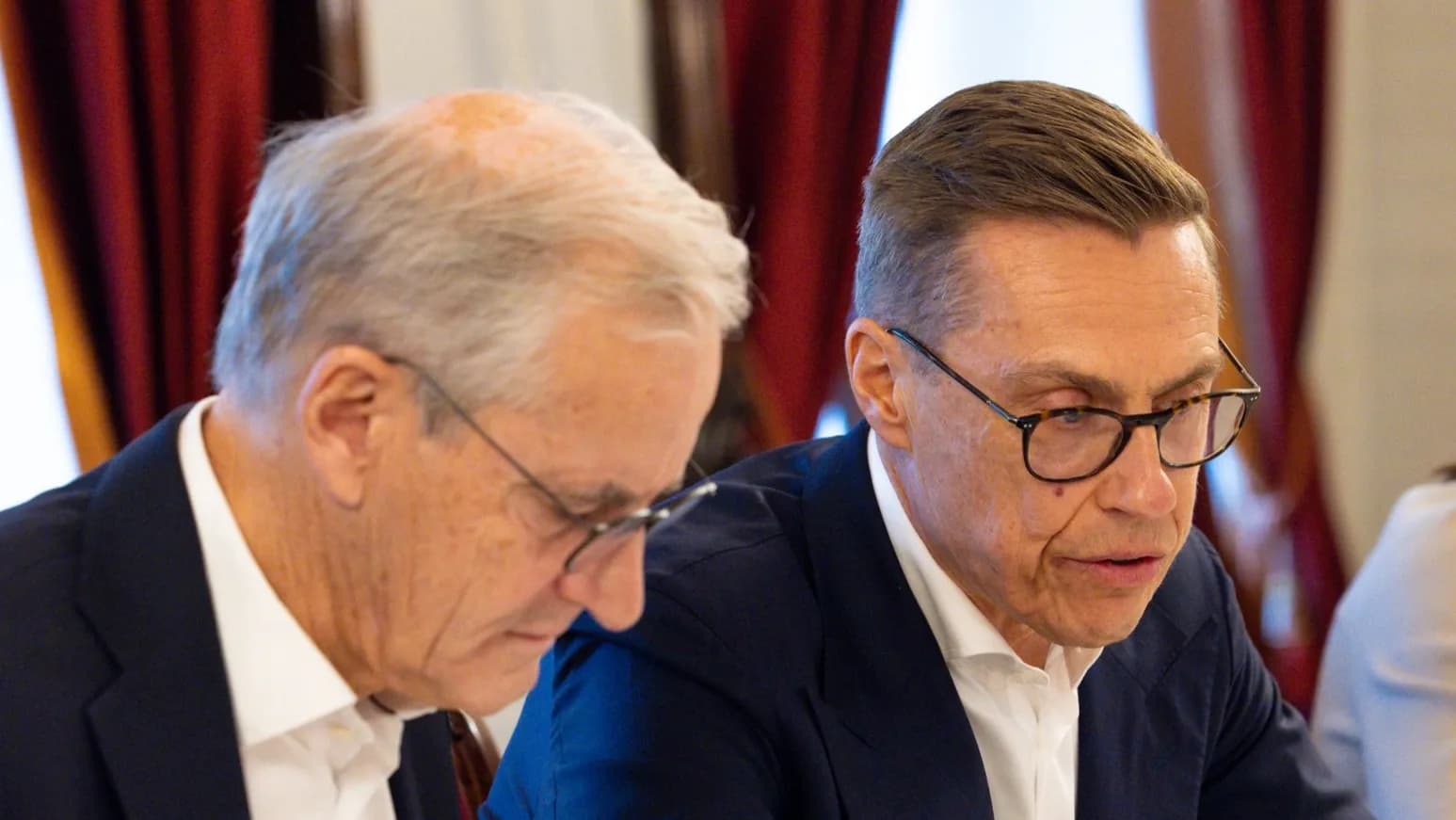 Helyreigazítást követel a norvég miniszterelnök a Putyinnal folytatott telefonbeszélgetés miatt